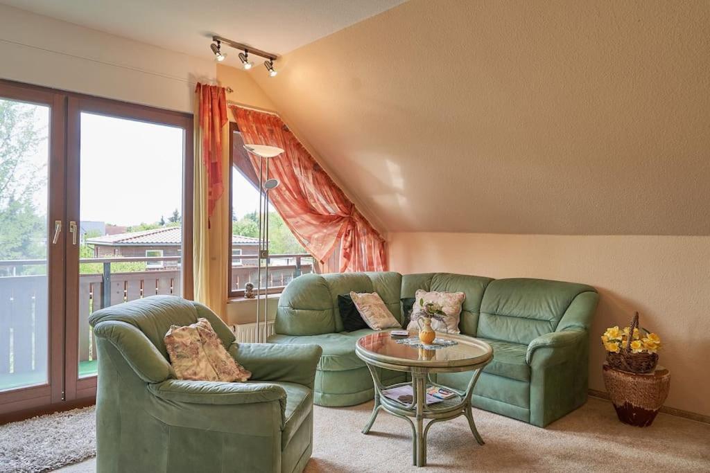 Ferienwohnung Am Stadtrand Von Berlin Neu Buch Esterno foto
